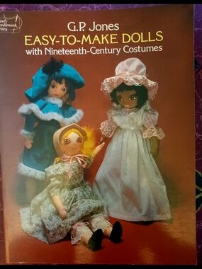 Vintage (1977) Book, Easy-To-Make Dolls, and Clothes. 89 Pgs.